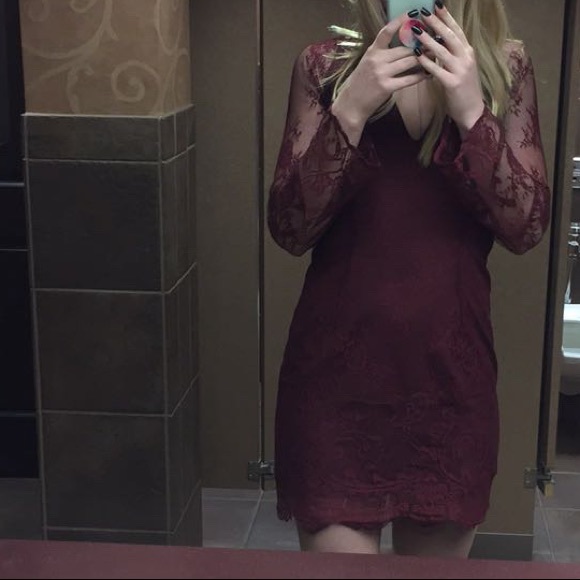 Maroon Lace Dress Long Sleeve Size M Bodycon - Picture 7 of 7